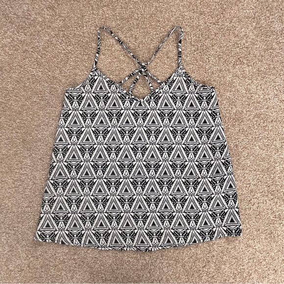 Abercrombie and Fitch Black and White Geometric Tank Top Size XS - Picture 3 of 6